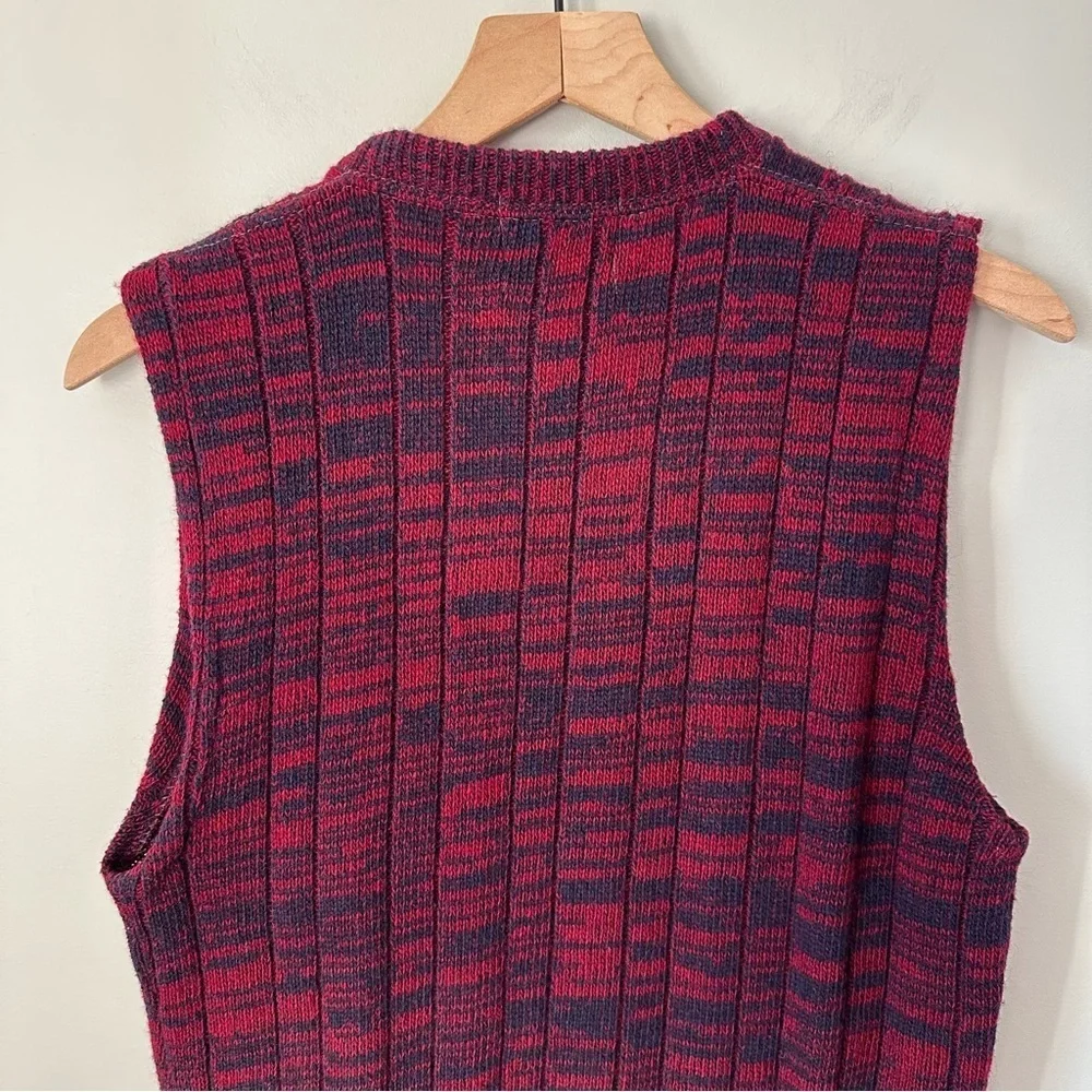 Expressions By Campus Vintage Sz M 70s 80s Sweater Vest Red Navy USA Made Wool - Picture 6 of 8
